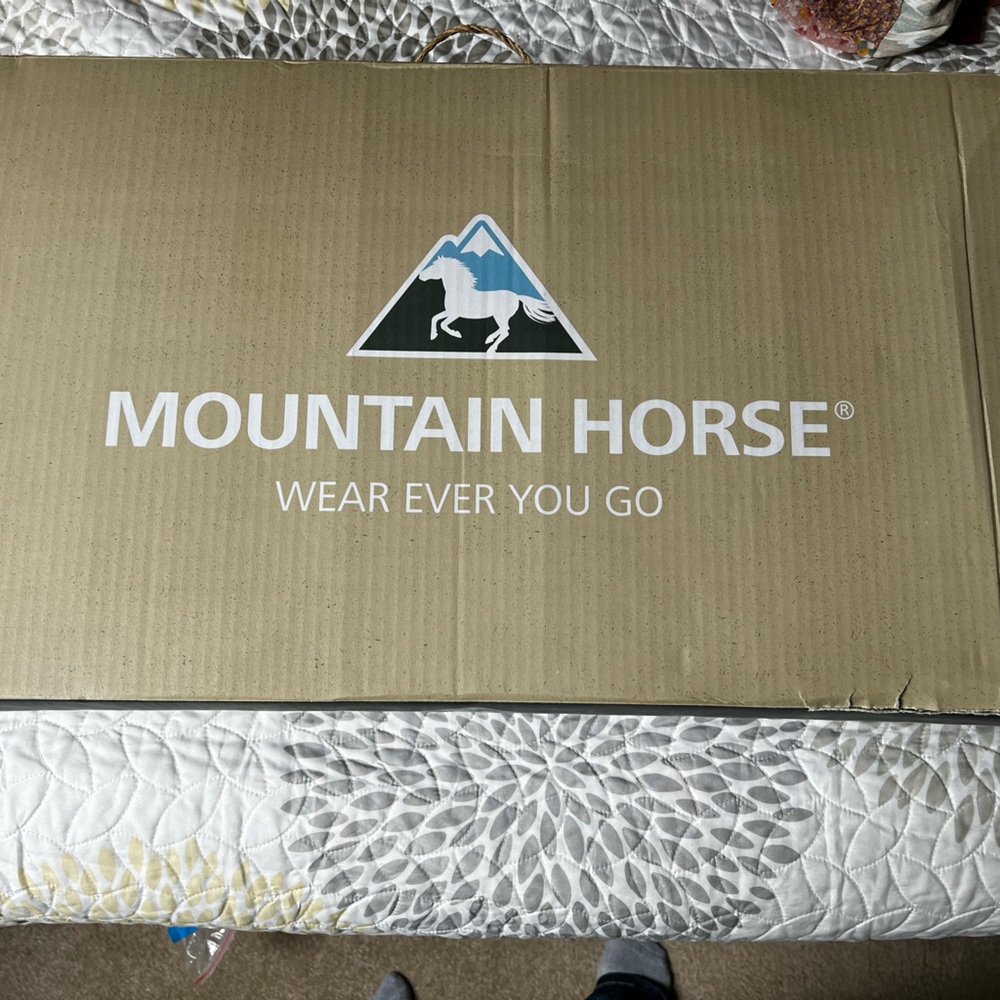 Never worn mountain horse winter riding boot